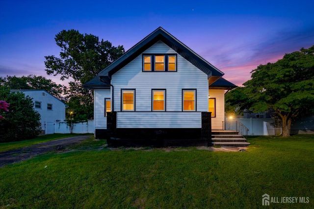 16 Lincoln Avenue, East Brunswick, NJ 08816