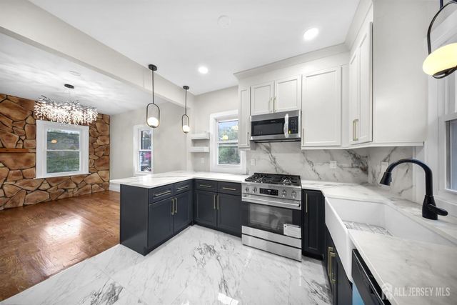 16 Lincoln Avenue, East Brunswick, NJ 08816