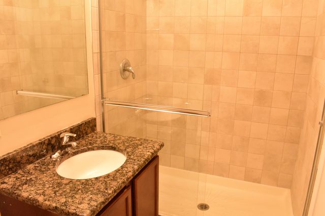 8255 Skokie Boulevard 501, Skokie, IL 60077