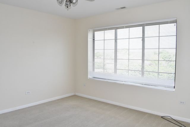 8255 Skokie Boulevard 501, Skokie, IL 60077