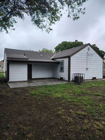 2302 E Mossman Ave, Wichita, KS 67214