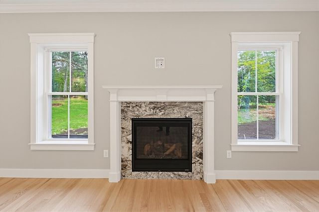 86 Plain, Hopedale, MA 01747
