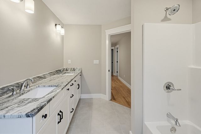 86 Plain, Hopedale, MA 01747