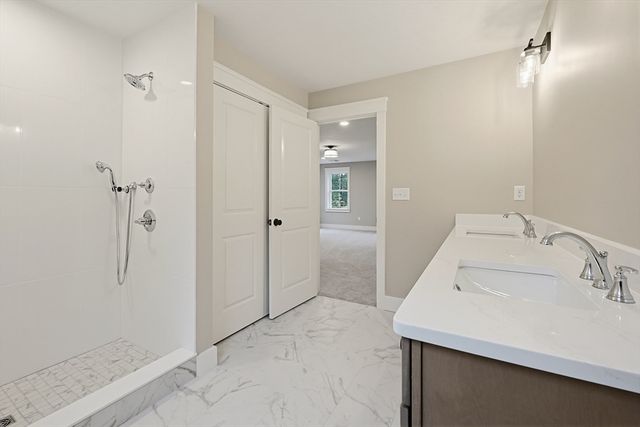 86 Plain, Hopedale, MA 01747