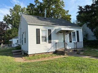 3166 Mc Kinley Avenue, Davenport, IA 52802