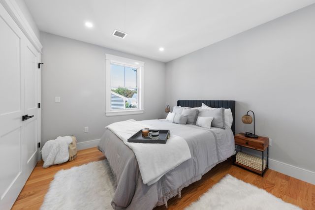 595 Winthrop St, Medford, MA 02155
