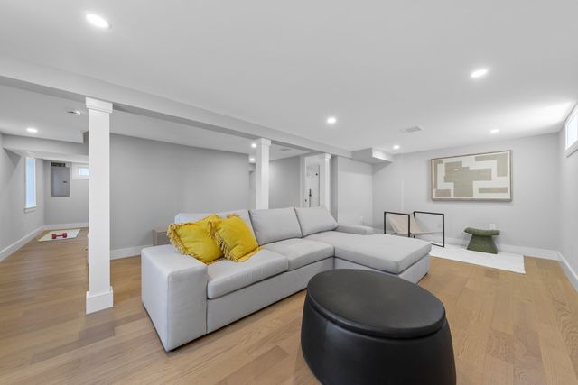 595 Winthrop St, Medford, MA 02155