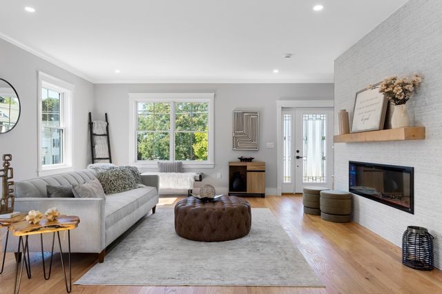 595 Winthrop St, Medford, MA 02155