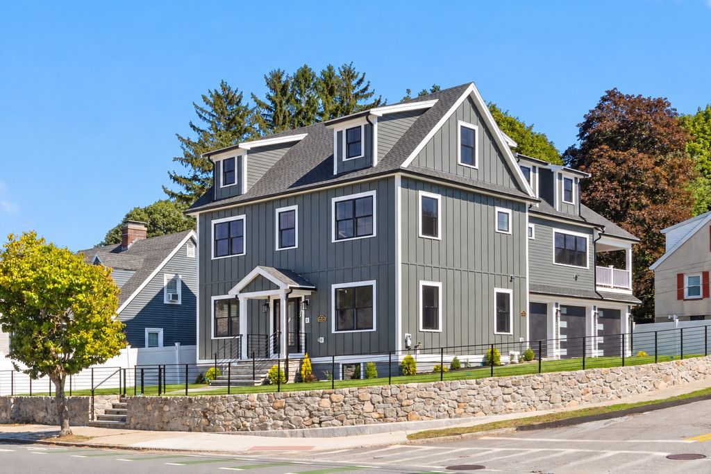 595 Winthrop St, Medford, MA 02155