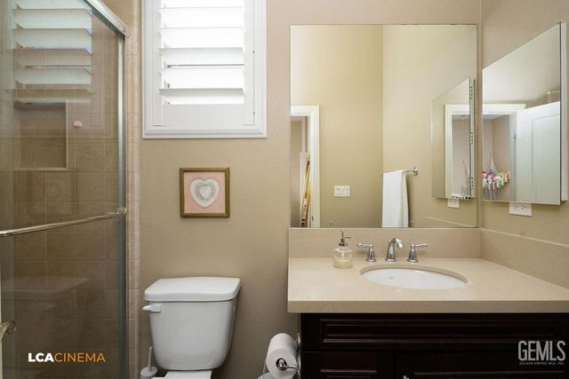 11702 Raindrop Lane, Bakersfield, CA 93311