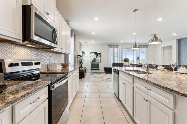 3707 LANA AVENUE, Davenport, FL 33897