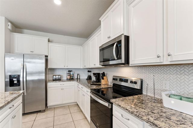 3707 LANA AVENUE, Davenport, FL 33897