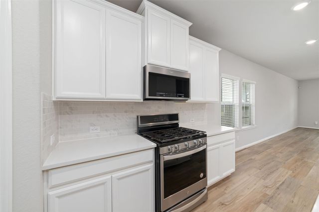 910 Modesto Drive, Rosharon, TX 77583