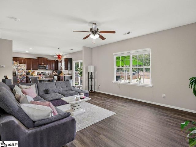 904 Liberty Walk Lane, Simpsonville, SC 29681