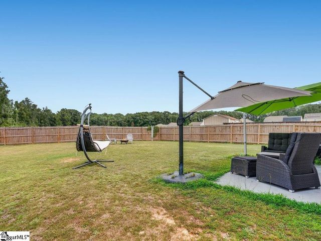 904 Liberty Walk Lane, Simpsonville, SC 29681