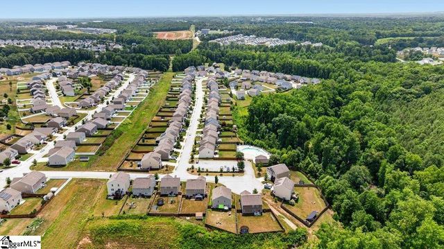 904 Liberty Walk Lane, Simpsonville, SC 29681