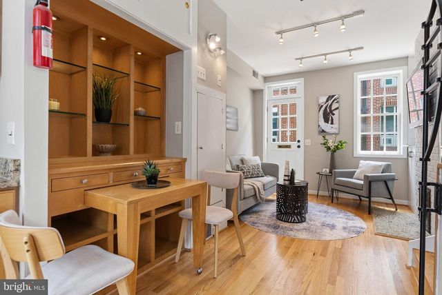 3203 CHERRY HILL LN NW, Washington, DC 20007