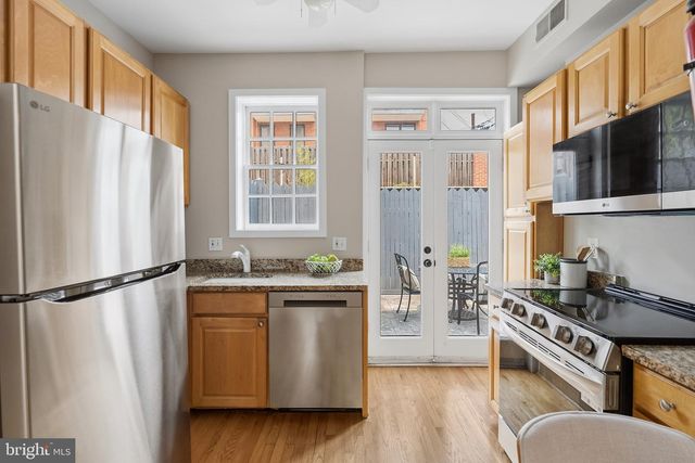 3203 CHERRY HILL LN NW, Washington, DC 20007