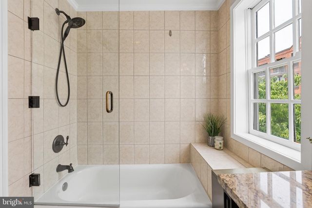 3203 CHERRY HILL LN NW, Washington, DC 20007