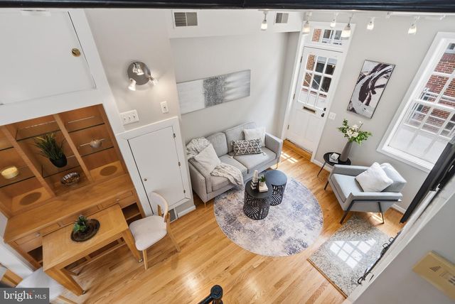 3203 CHERRY HILL LN NW, Washington, DC 20007