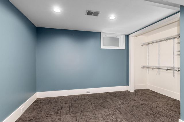 1257 Hillcrest Avenue, Grand Rapids, MI 49504