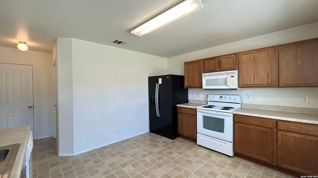 11011 DUBLIN FLD, San Antonio, TX 78254