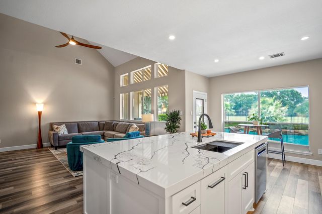 5835 Pinelake Crossing Drive, Spring, TX 77379
