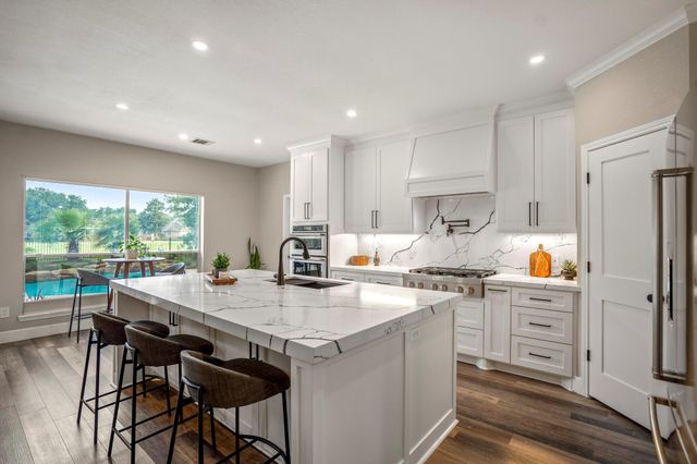 5835 Pinelake Crossing Drive, Spring, TX 77379