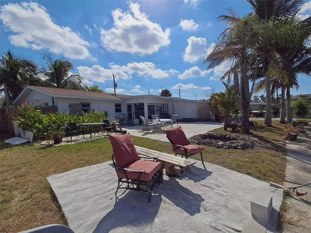 517 RAVENNA STREET N, Nokomis, FL 34275