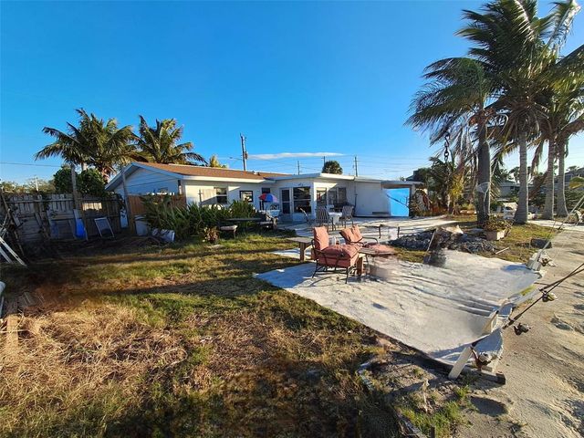 517 RAVENNA STREET N, Nokomis, FL 34275