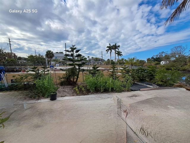 517 RAVENNA STREET N, Nokomis, FL 34275