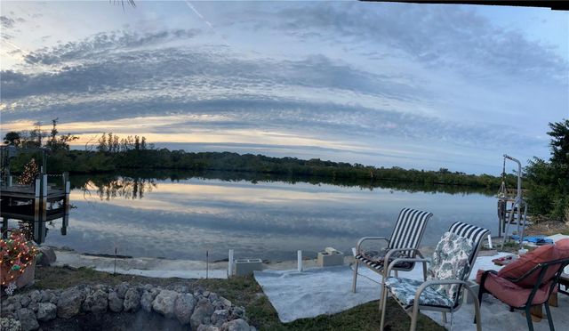 517 RAVENNA STREET N, Nokomis, FL 34275