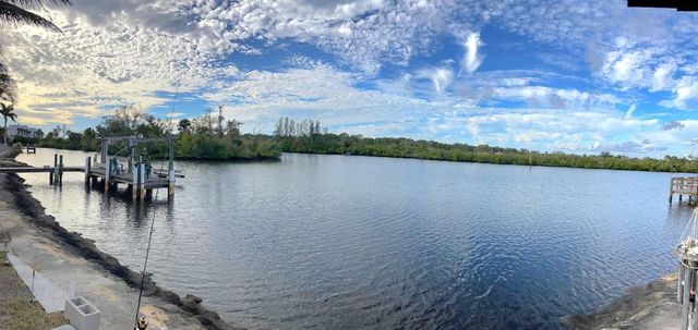 517 RAVENNA STREET N, Nokomis, FL 34275