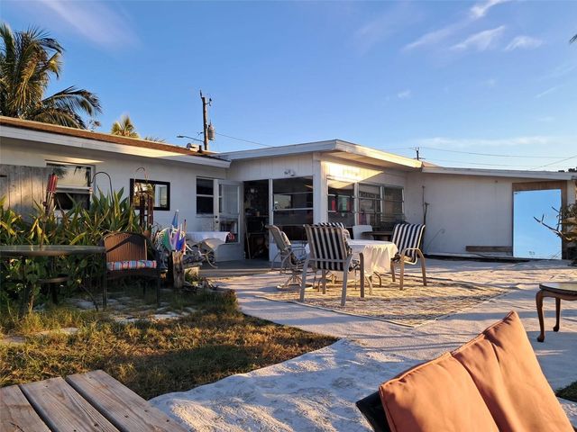 517 RAVENNA STREET N, Nokomis, FL 34275