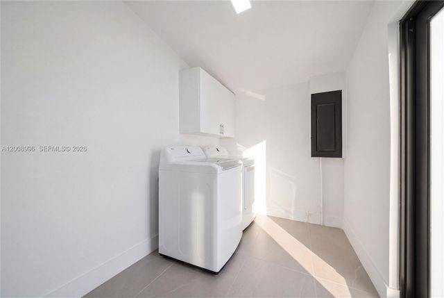 12471 SW 190th Ter, Miami, FL 33177