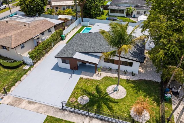 12471 SW 190th Ter, Miami, FL 33177