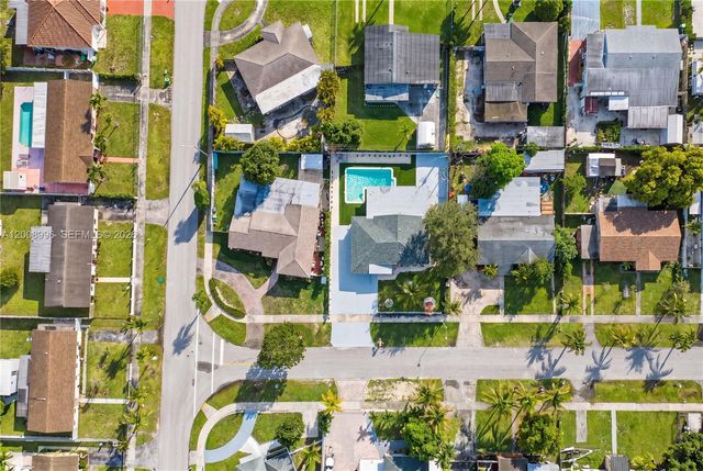 12471 SW 190th Ter, Miami, FL 33177