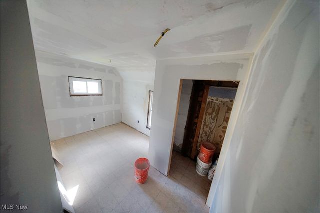 9905-9907 Zimmer Avenue, Cleveland, OH 44102