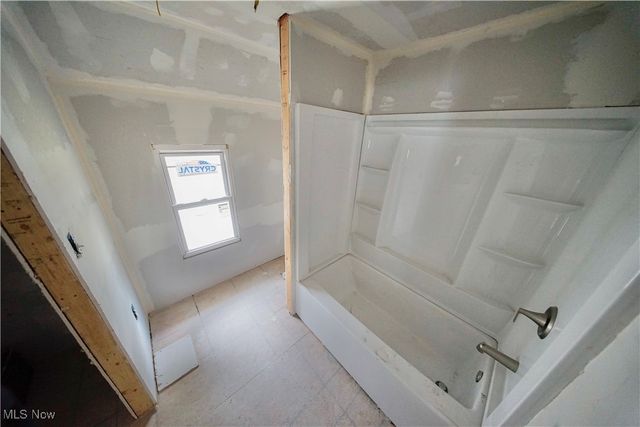 9905-9907 Zimmer Avenue, Cleveland, OH 44102