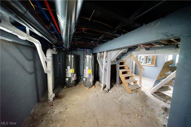 9905-9907 Zimmer Avenue, Cleveland, OH 44102