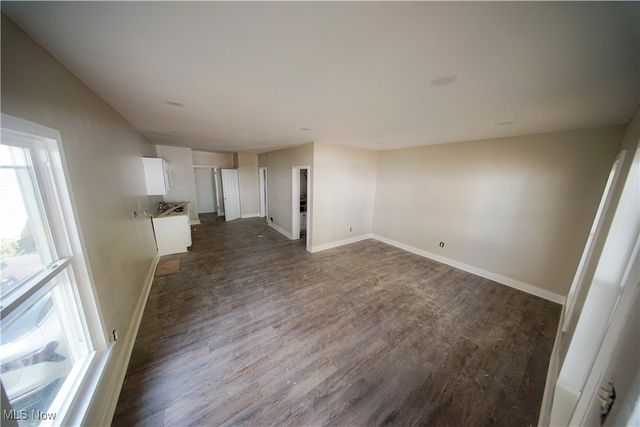 9905-9907 Zimmer Avenue, Cleveland, OH 44102