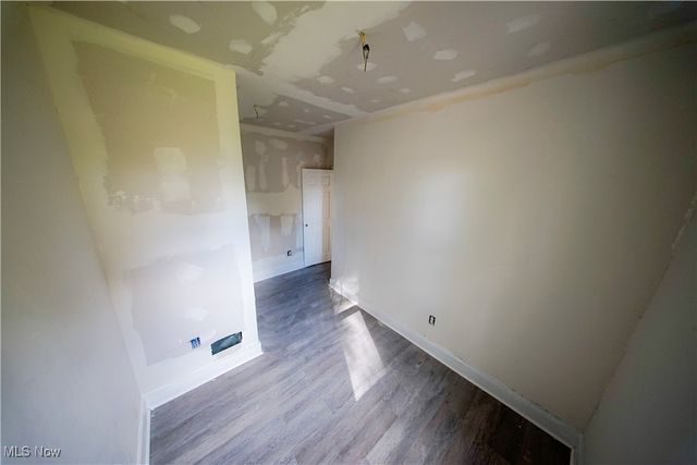 9905-9907 Zimmer Avenue, Cleveland, OH 44102