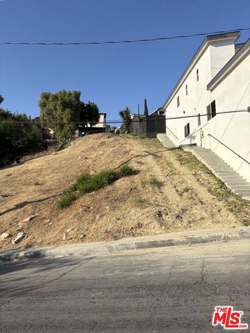 3909 Dobinson Street, Los Angeles, CA 90063