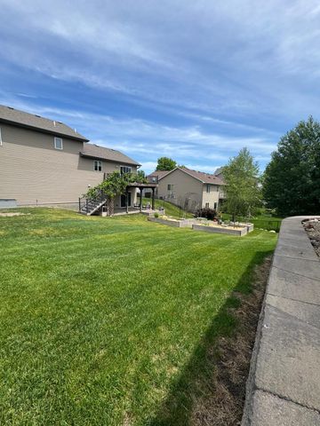 299 Krause Avenue W, Delano, MN 55328