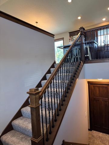 299 Krause Avenue W, Delano, MN 55328