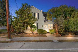 5815 Chicago Road, Warren, MI 48092