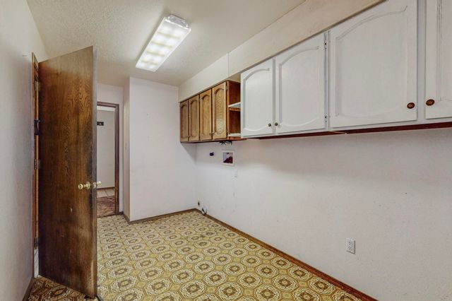 9308 Spain Road NE, Albuquerque, NM 87111