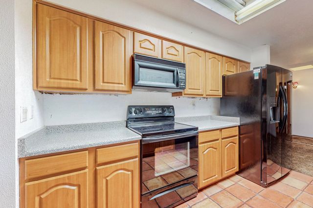 9308 Spain Road NE, Albuquerque, NM 87111