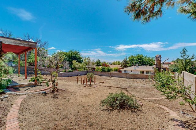 9308 Spain Road NE, Albuquerque, NM 87111
