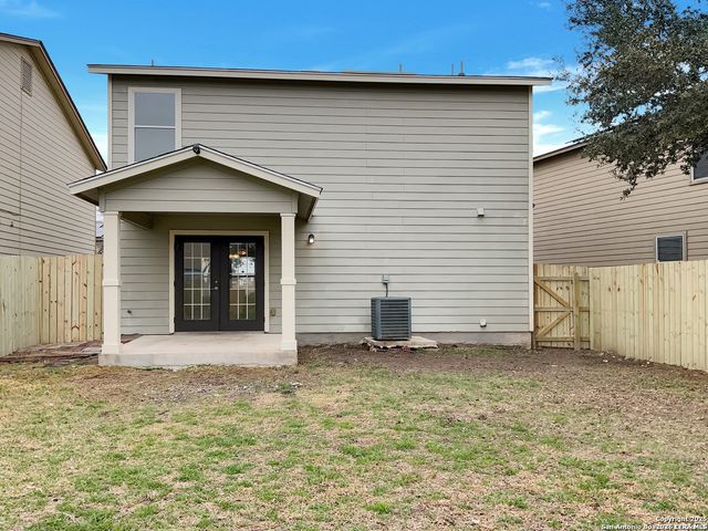 6010 BLOSSOM BND, San Antonio, TX 78218